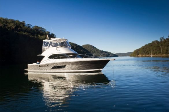 Riviera 43 Open Flybridge