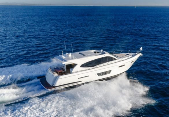 Whitehaven 6000 Coupe