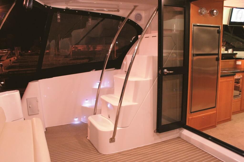 voyager power catamarans