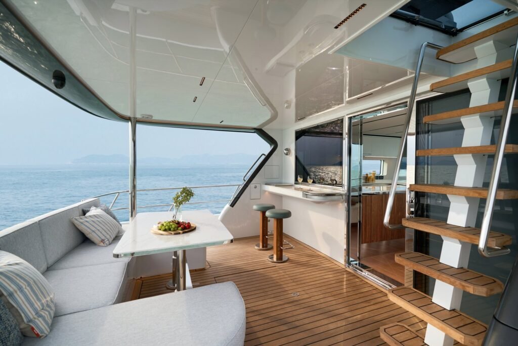 CL Yachts CLB65 SUV